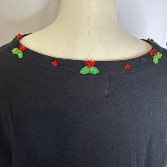 Quacker Factory Vintage Sequin Wreath Christmas Top Black XL Holiday - Picture 6 of 8